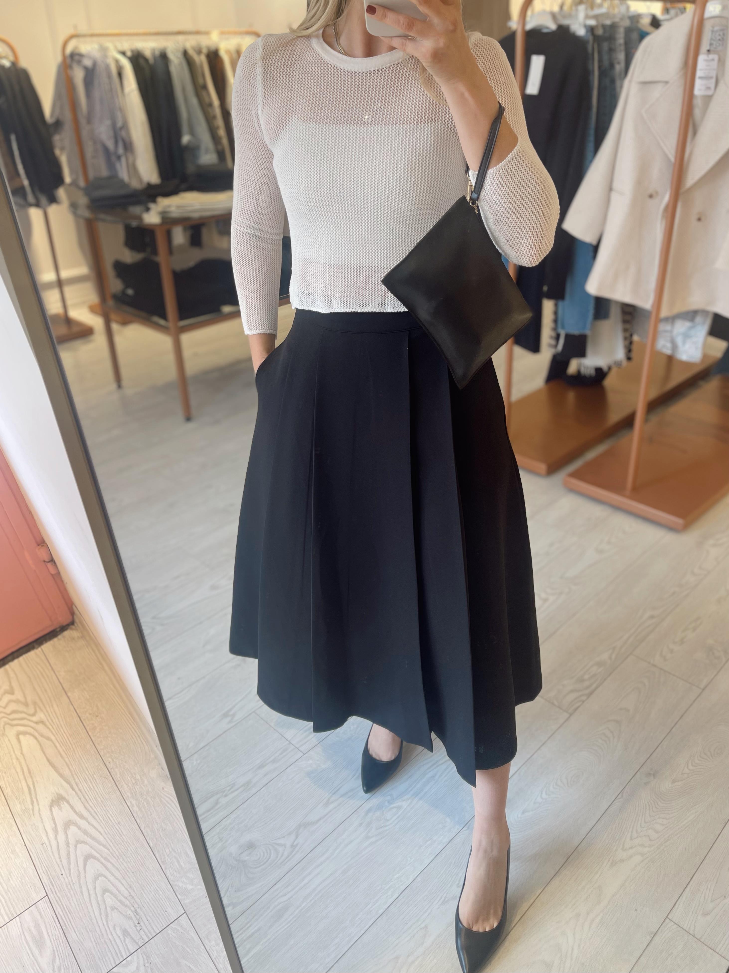Siyah Kloş Pileli Midi Etek · 6