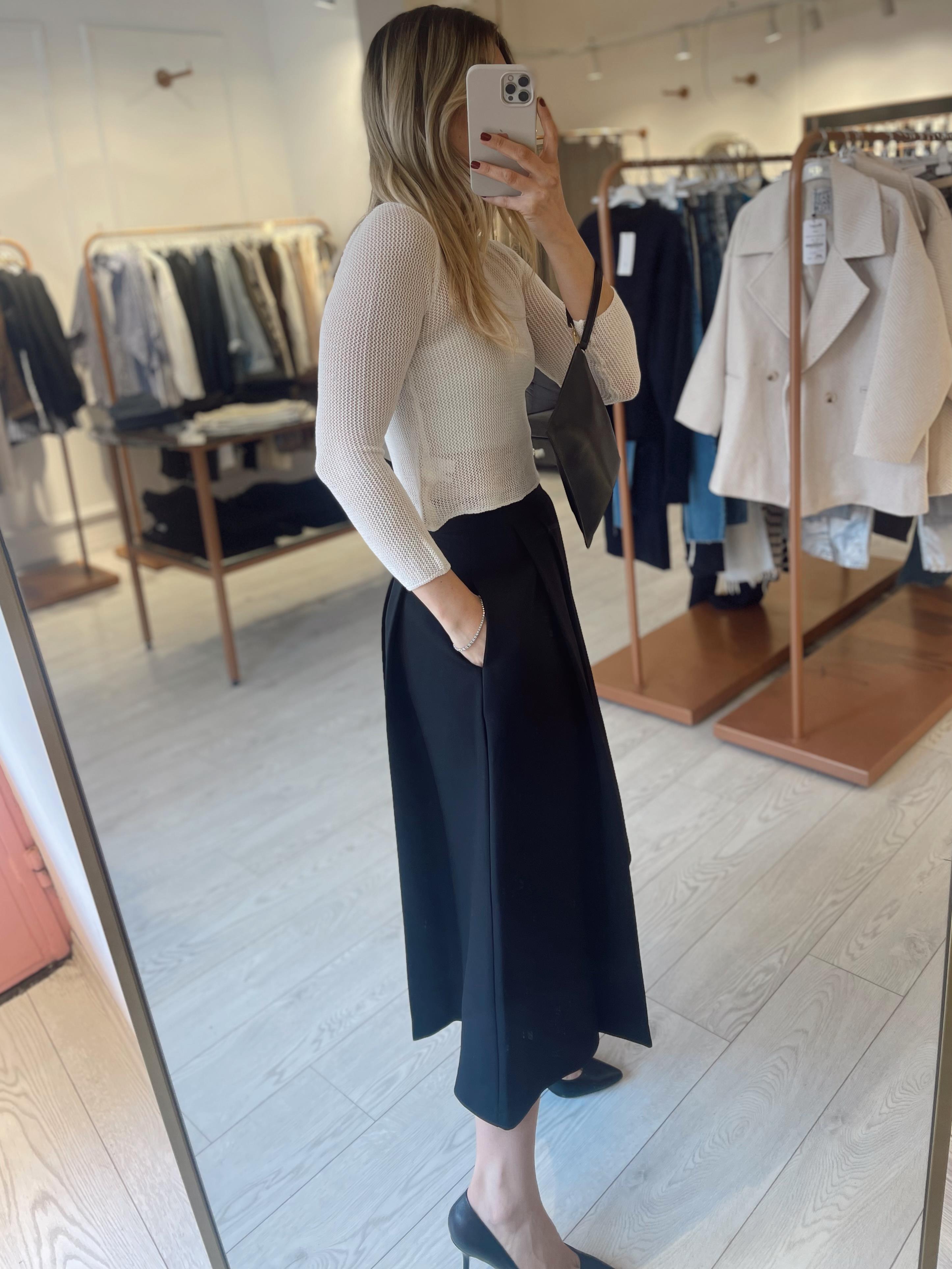 Siyah Kloş Pileli Midi Etek · 3