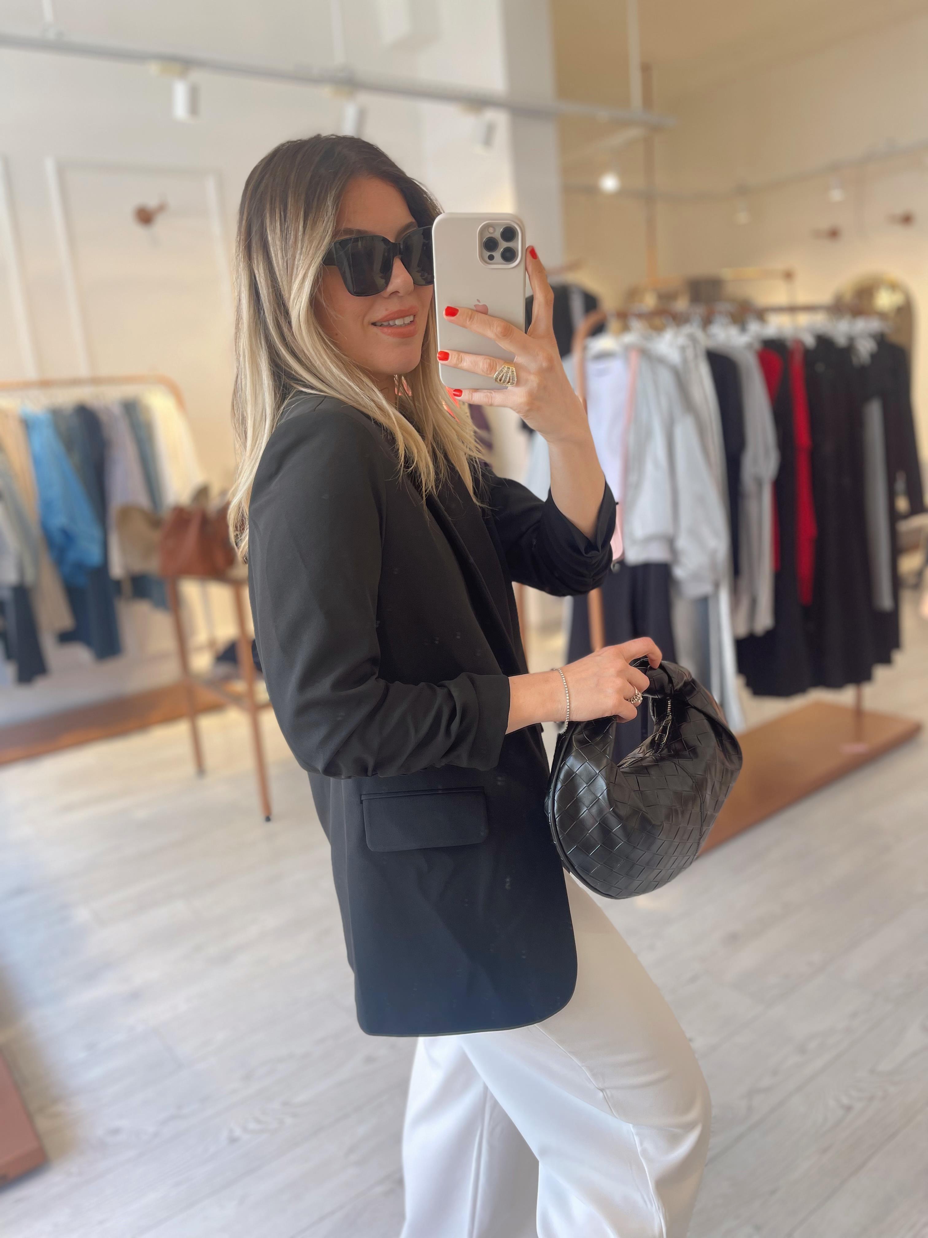 Siyah Kolları Büzgülü  Blazer