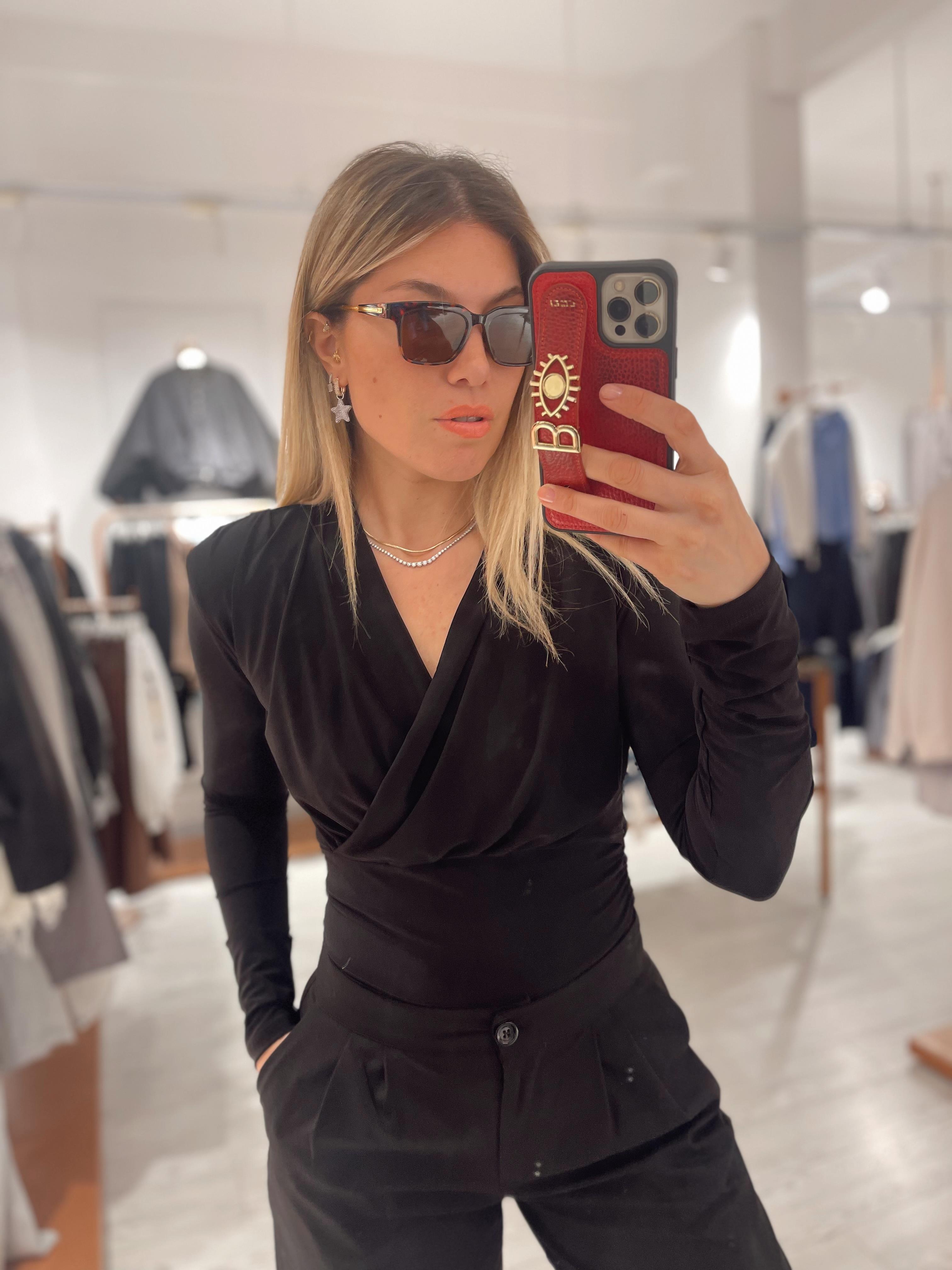 Siyah Kruvaze Yaka Bluz