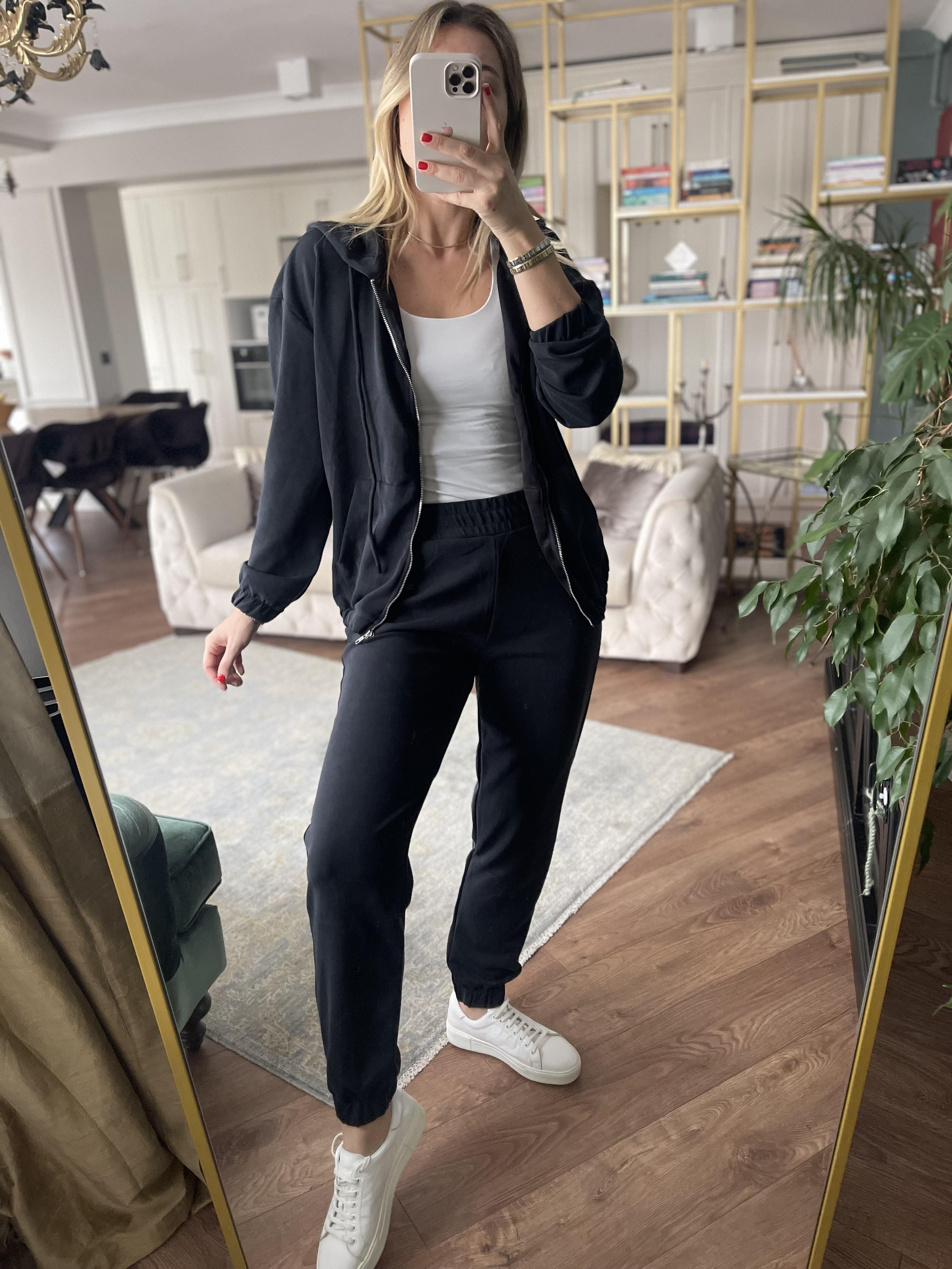 Siyah Modal Kumaş Jogger · 2