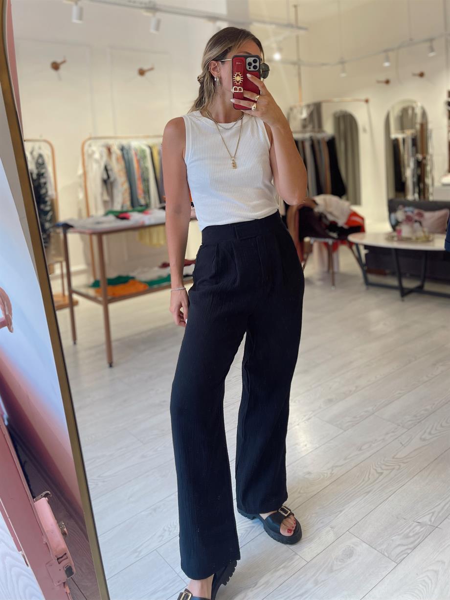 Siyah Müslin Kumaş Bel Çıtçıt Kapamalı Palazzo Pantolon