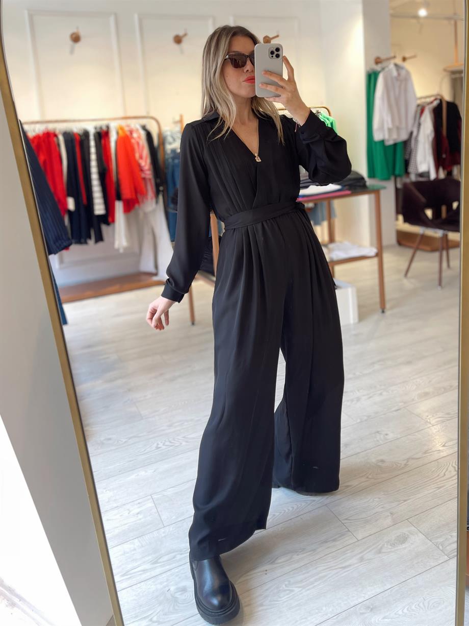 Siyah Önden Pileli Kemerli Tulum