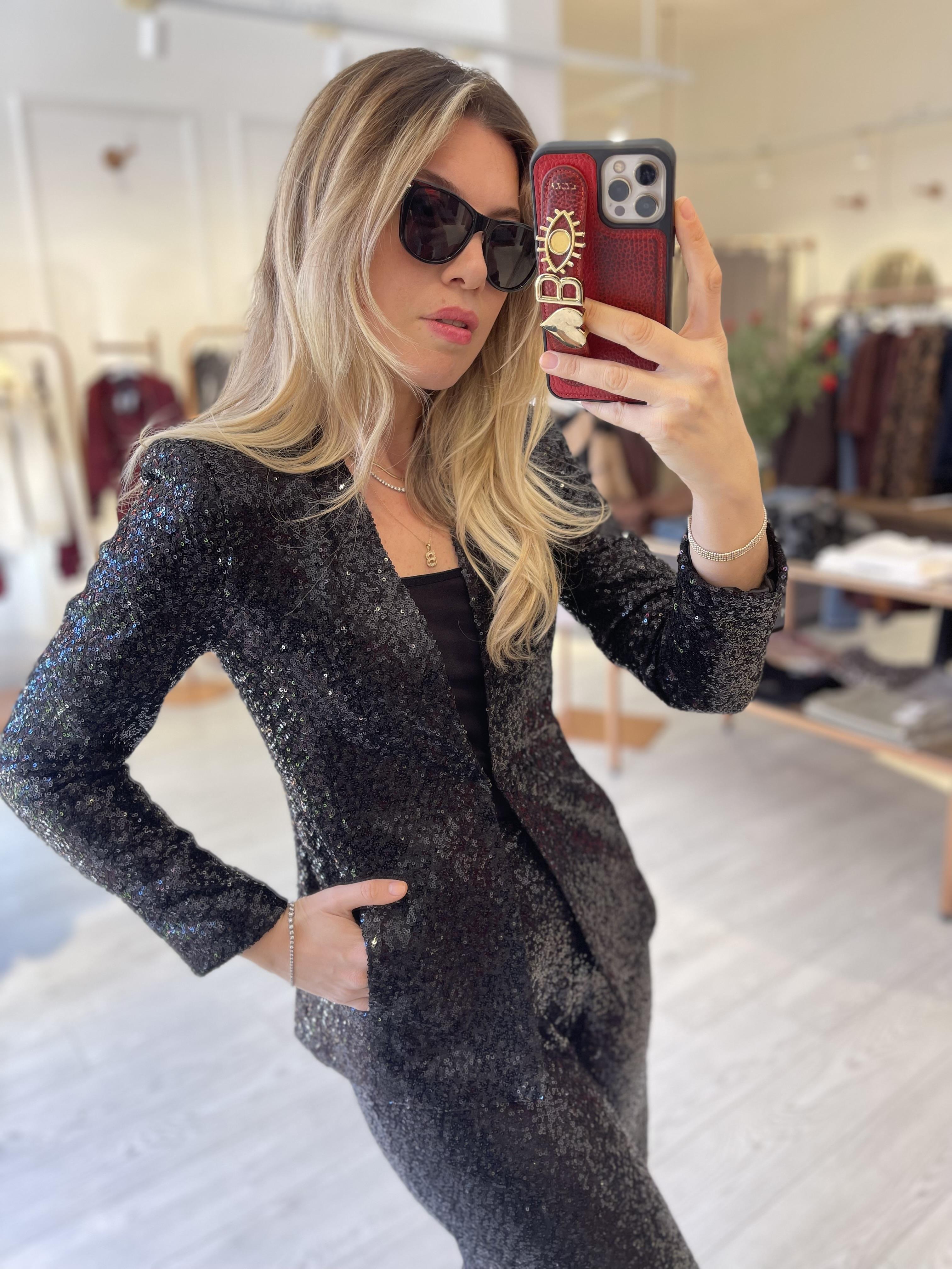 Siyah Pul Payet İşlemeli Vatkalı Ceket