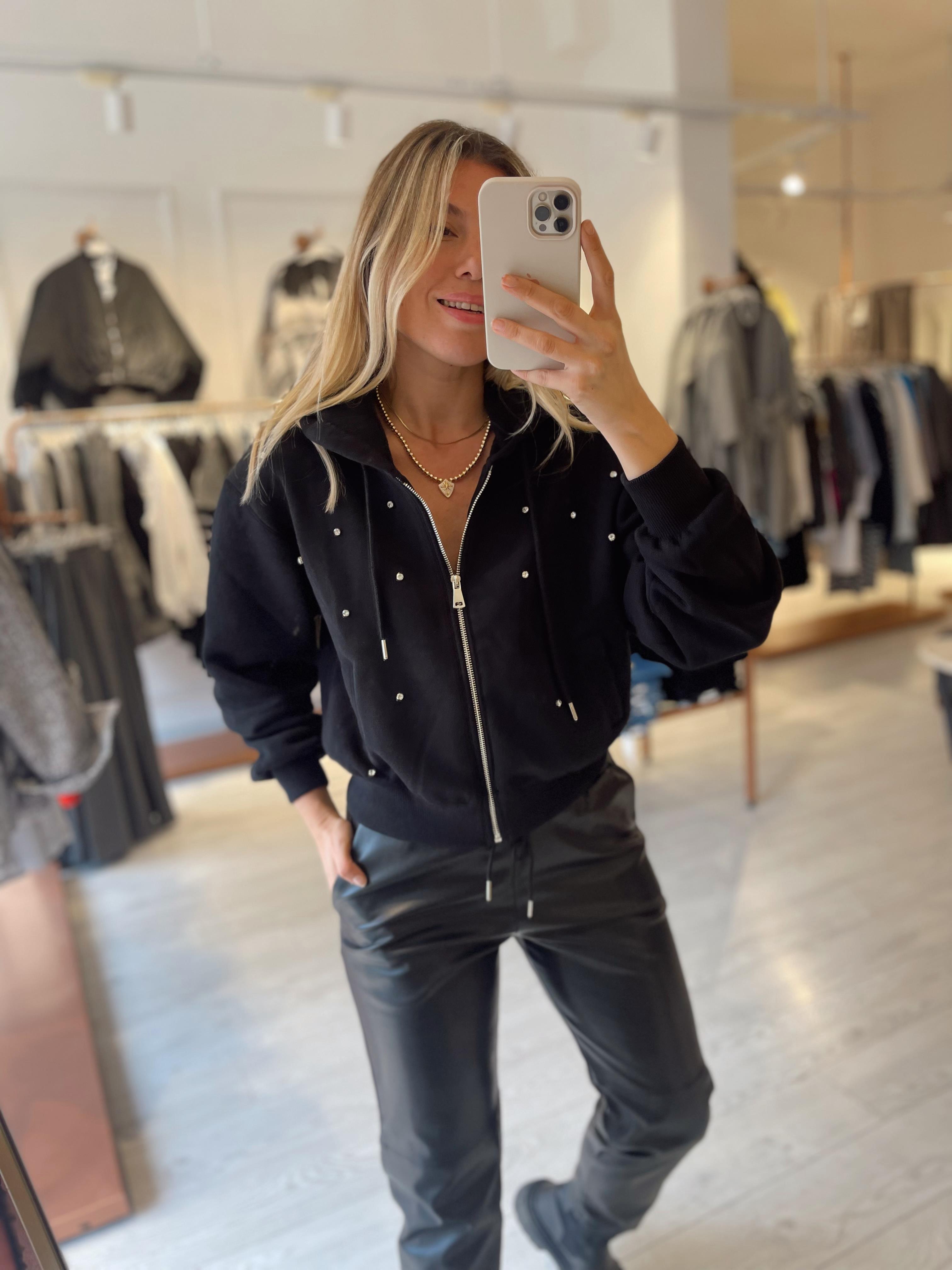 Siyah Taşlı Kapüşonlu Sweatshirt