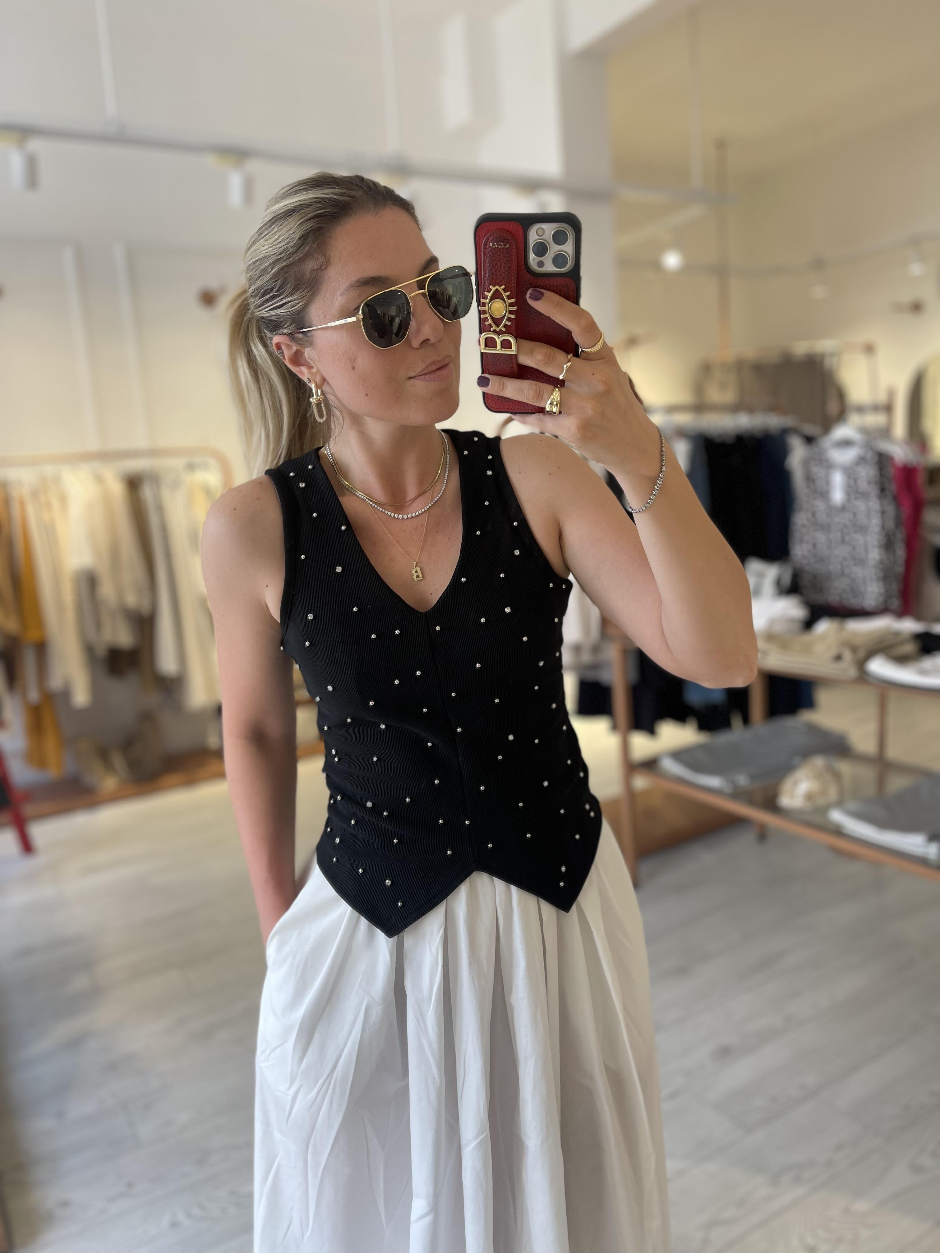 Siyah V Yaka Taş İşlemeli Bluz