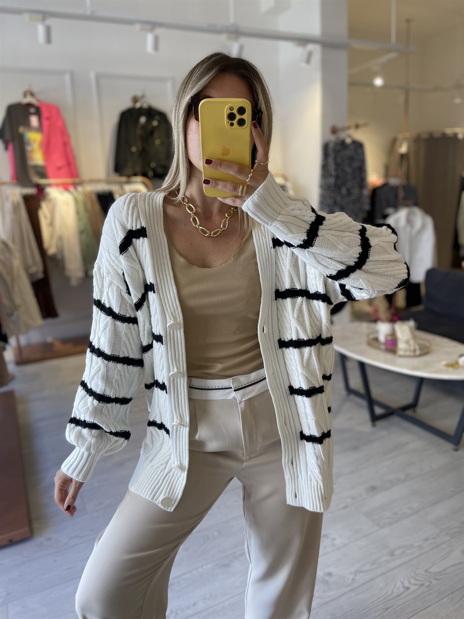 Triko Yürütmeli Çizgili Hırka