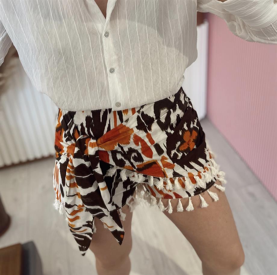 Turuncu Şal Desenli Bağlamalı Şort