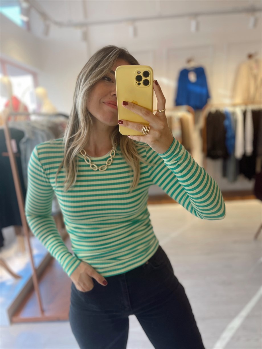 Yeşil Çizgili Body · 3