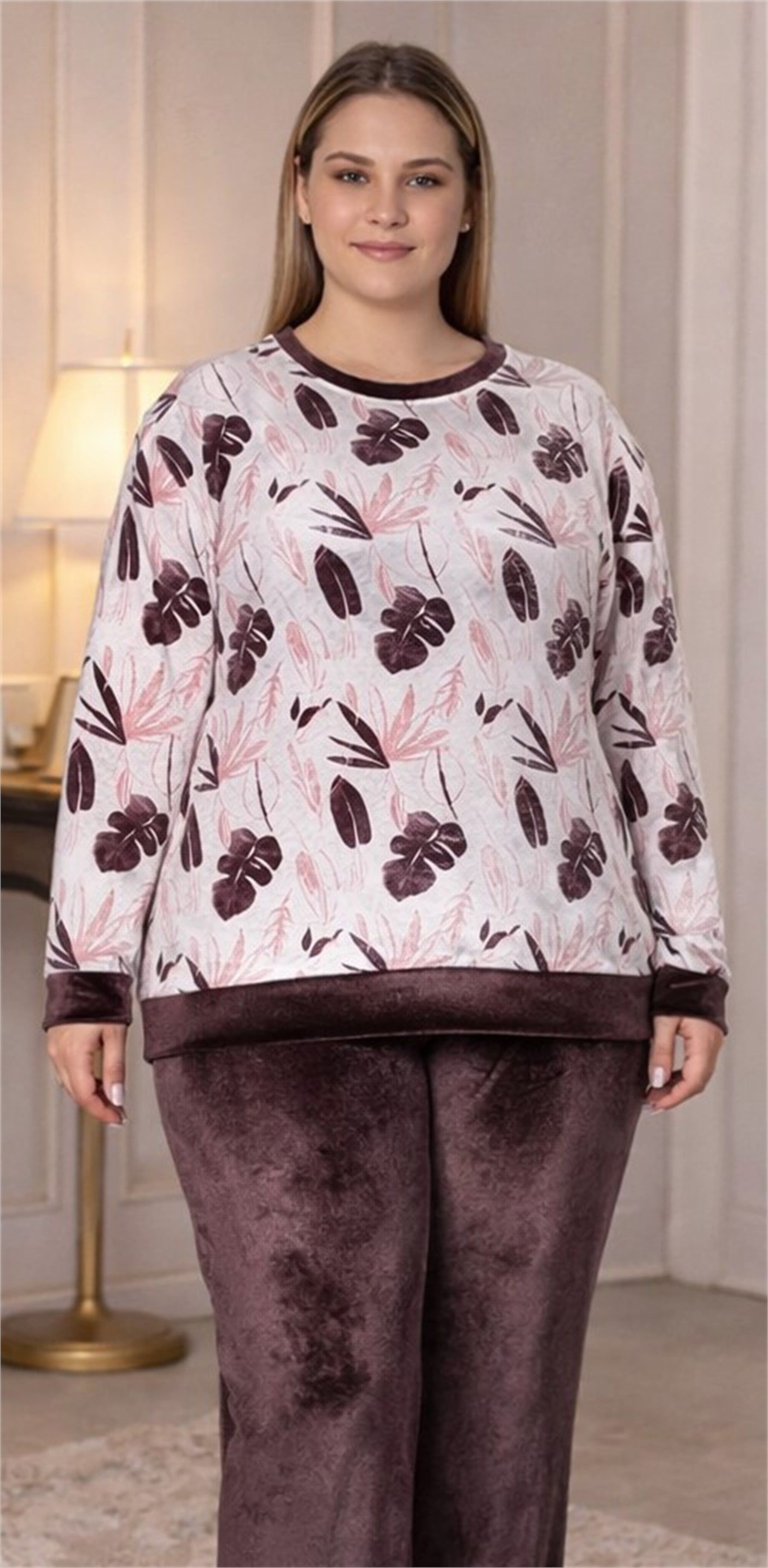 Büyük Beden Kadife Pijama Takımı Kadın – Kışlık Çiçek Desenli Rahat Ev Giyimi FLZ B89-68