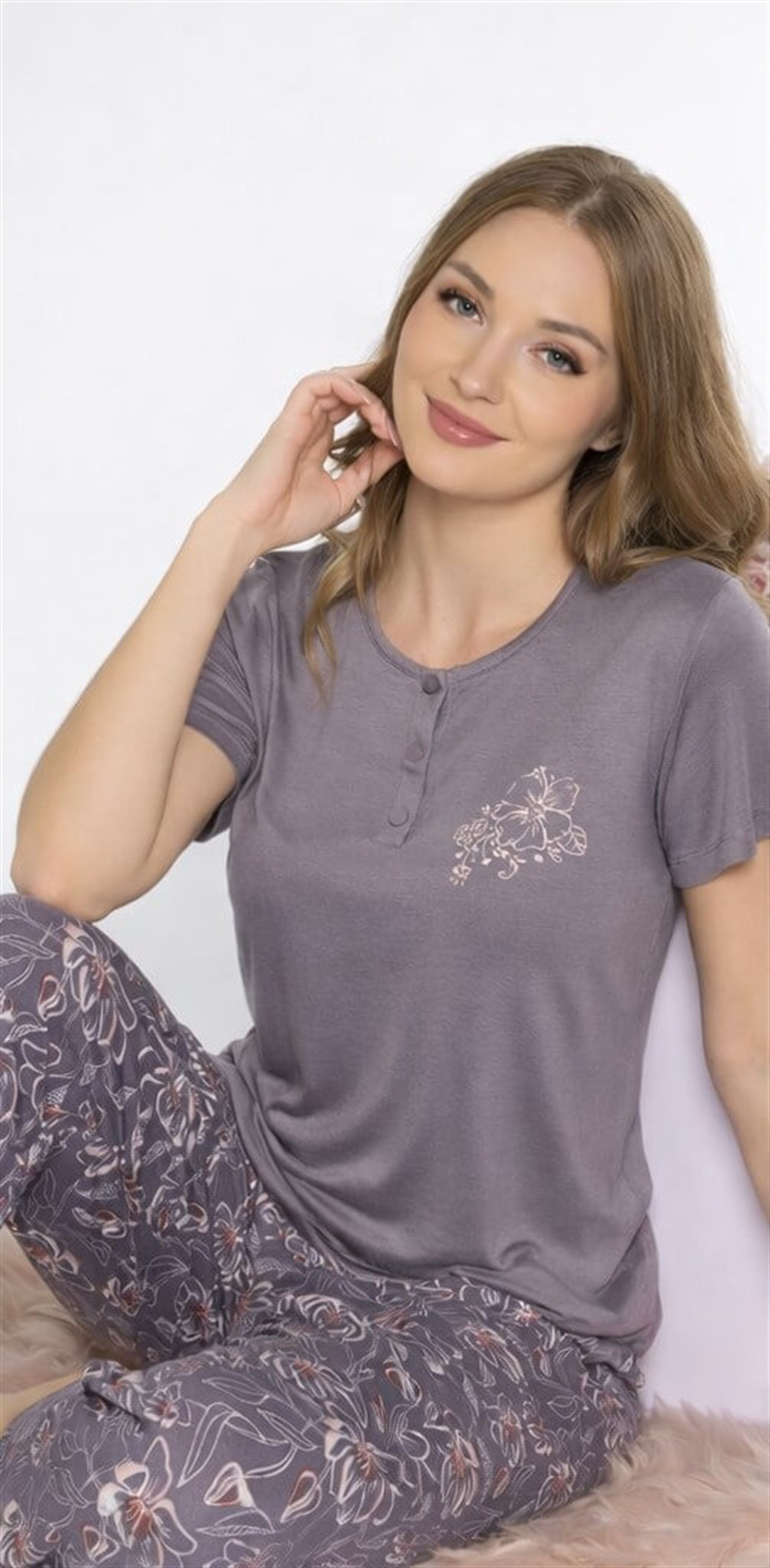 Kadın Desenli Pijama Takımı – Rahat ve Şık Ev Giyim Takımı | FLZ 88-115
