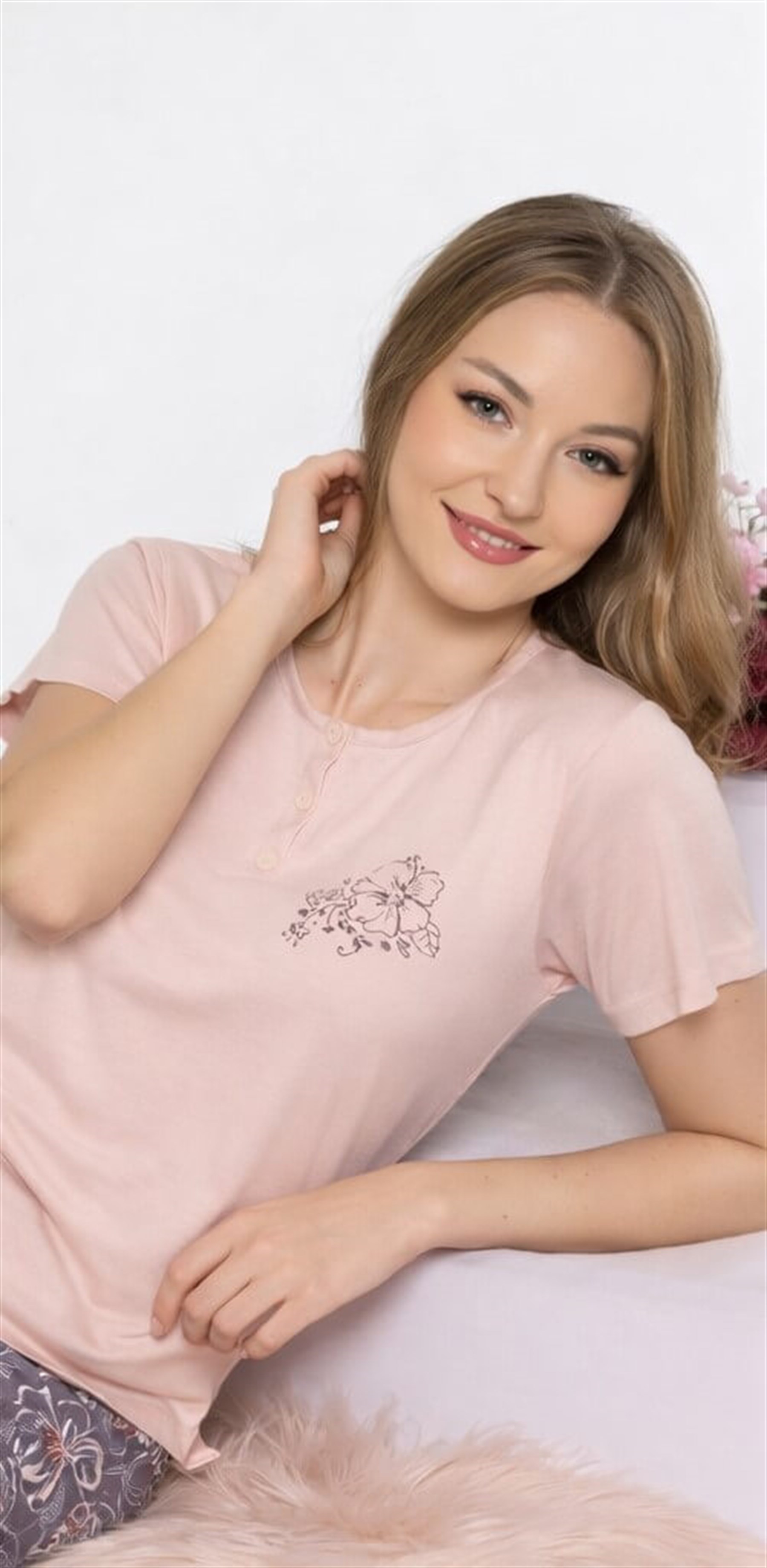 Kadın Desenli Pijama Takımı – Rahat ve Şık Ev Giyim Takımı | FLZ 88-115