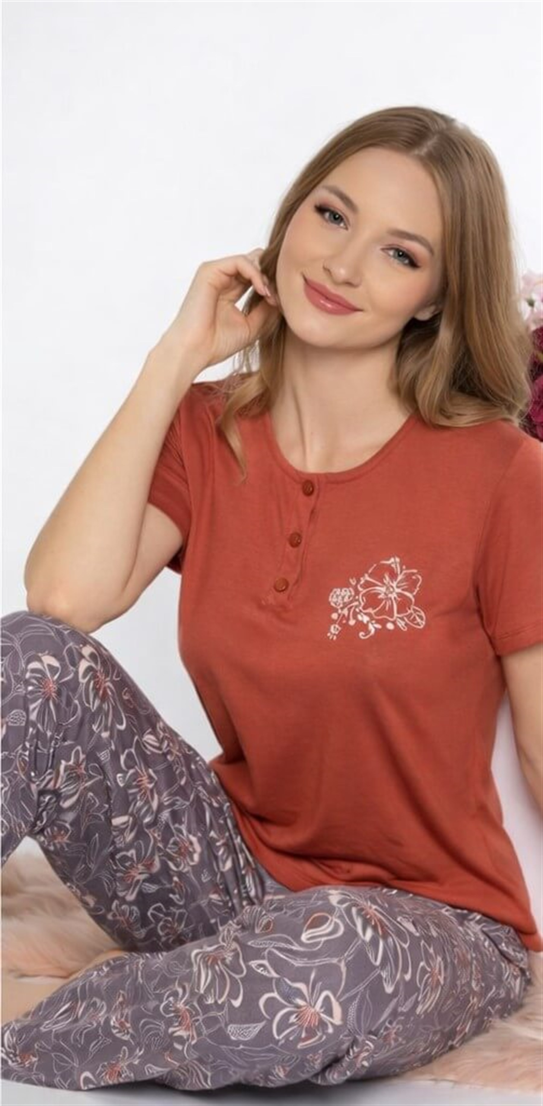 Kadın Desenli Pijama Takımı – Rahat ve Şık Ev Giyim Takımı | FLZ 88-115