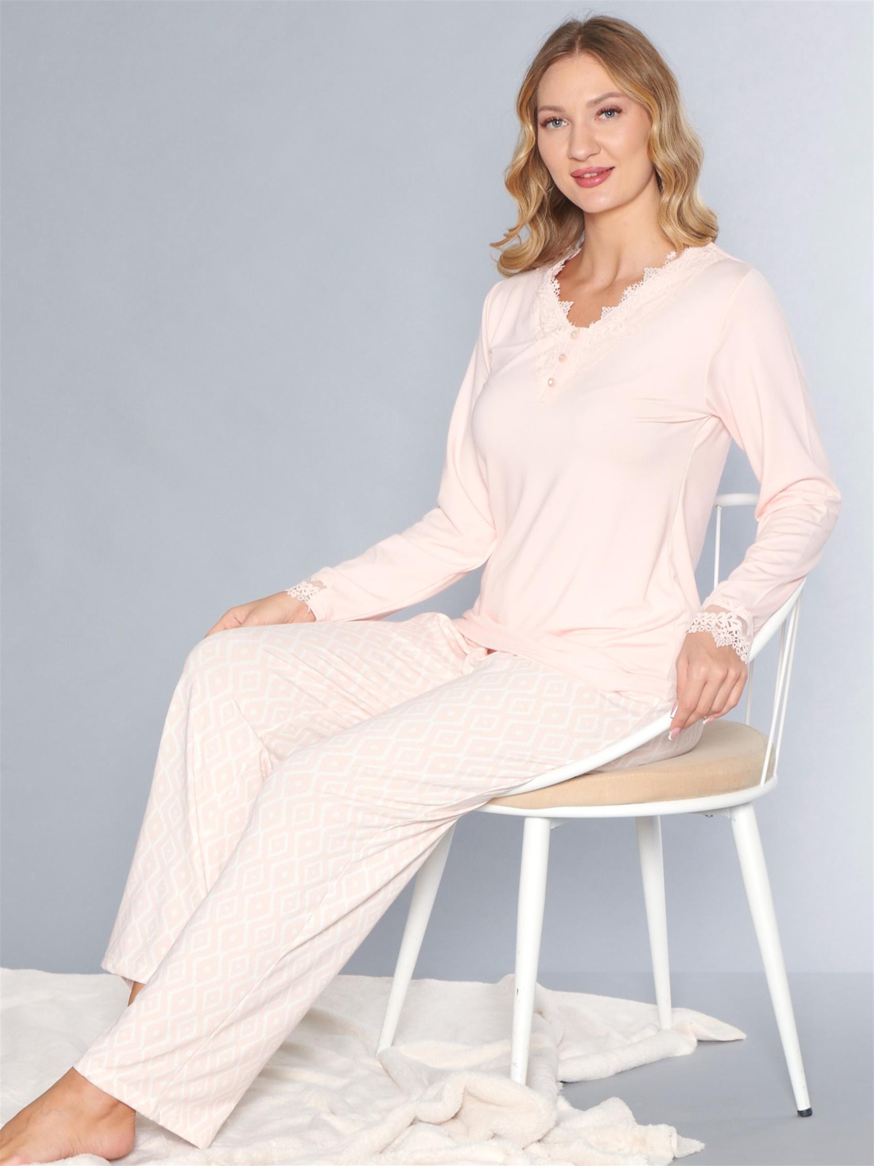 Kadın Uzun Kollu Mevsimlik Pijama Takımı – Şık, Zarif ve Modern Tasarım – Rahat ve Kaliteli Kumaş FLZ 89-134