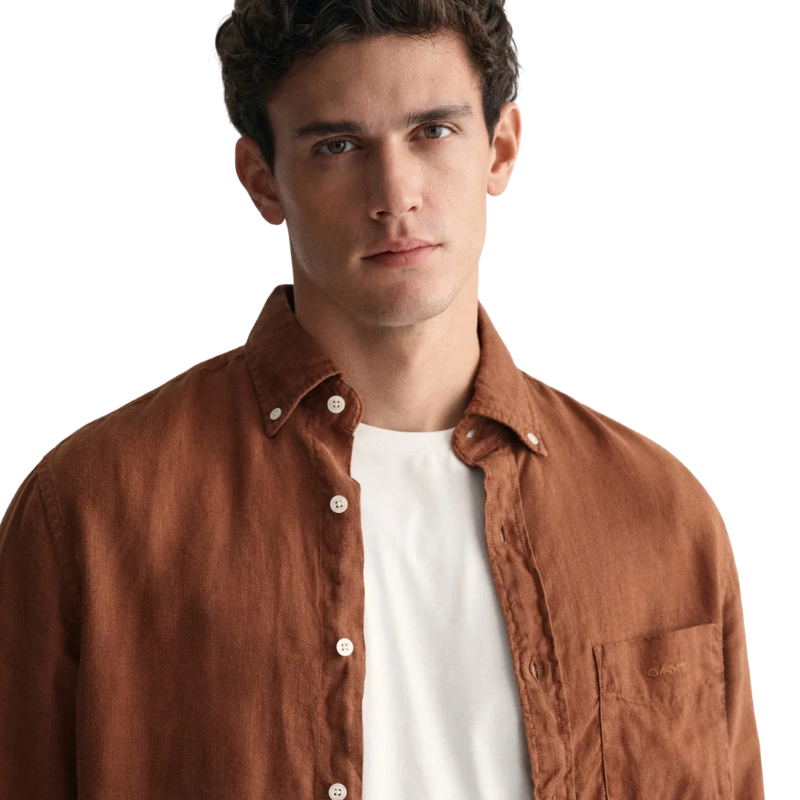 Gant Erkek Kahverengi Regular Fit Düğmeli Yaka Keten Gömlek