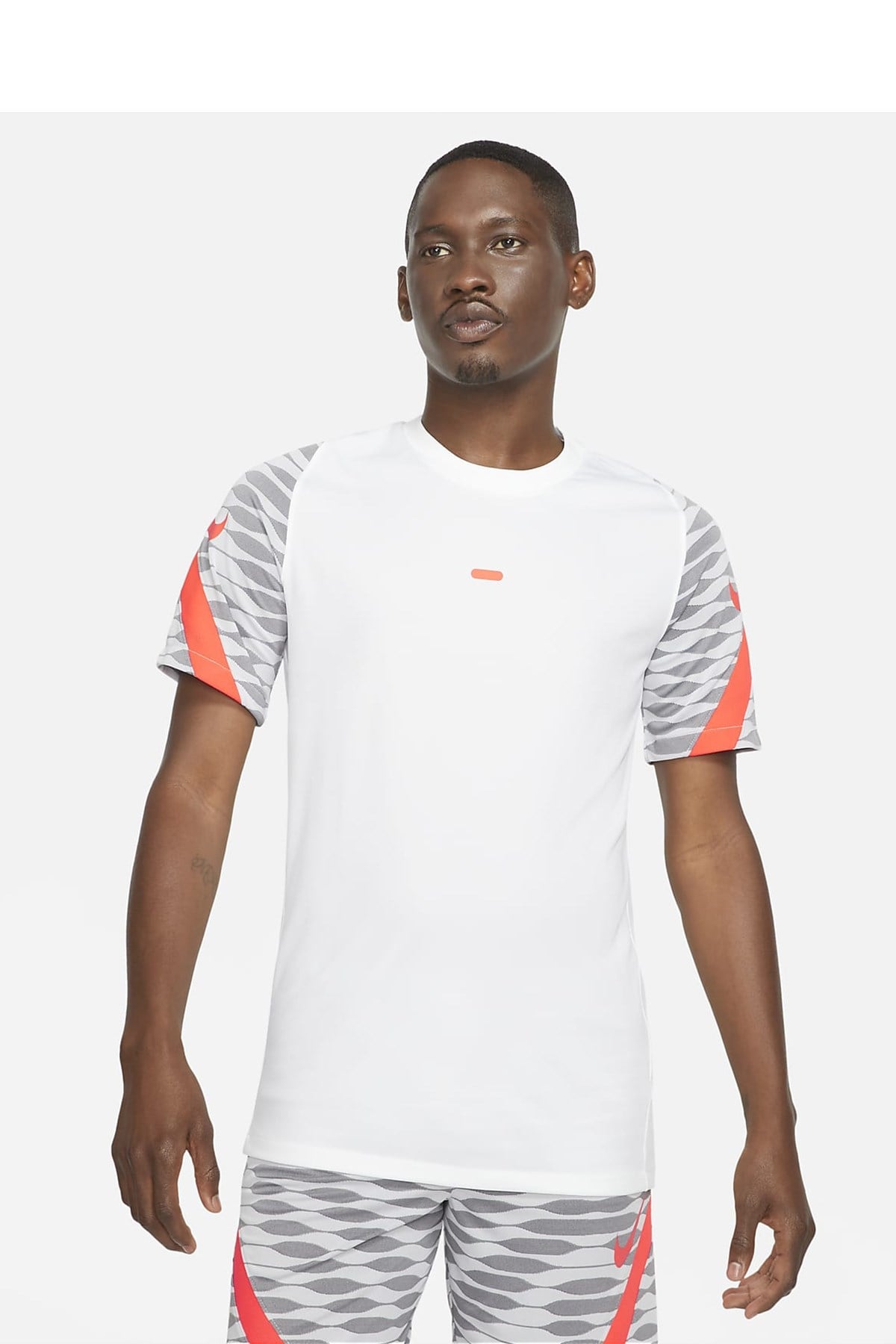 Nike Erkek Tişört M Nk Dry Strke21 Top Ss Cw5843-101 NİKE CW5843-101