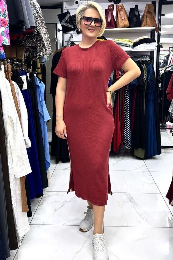 Bordo Renk Yanları Şeritli Burgu Kumaş Midi Boy Elbise