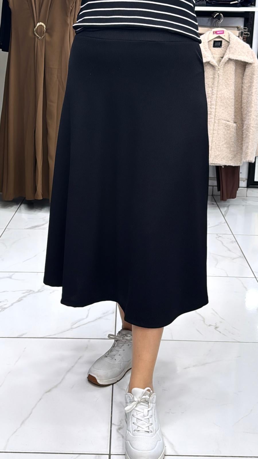 Kaşkorse Siyah Etek