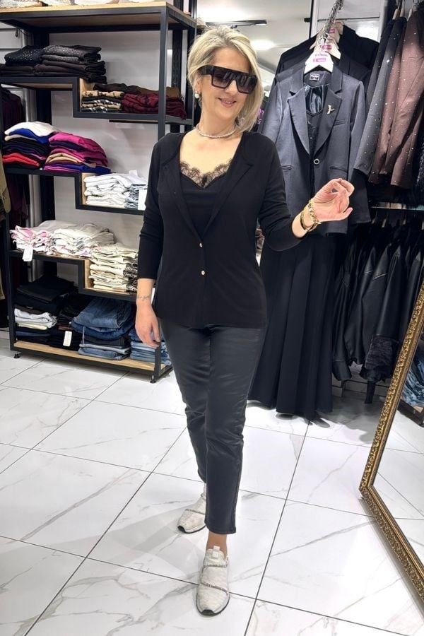 Siyah Renk Hırka Görünümlü Bluz Takım