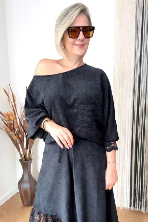 Siyah Süet Dantel Detaylı Bluz