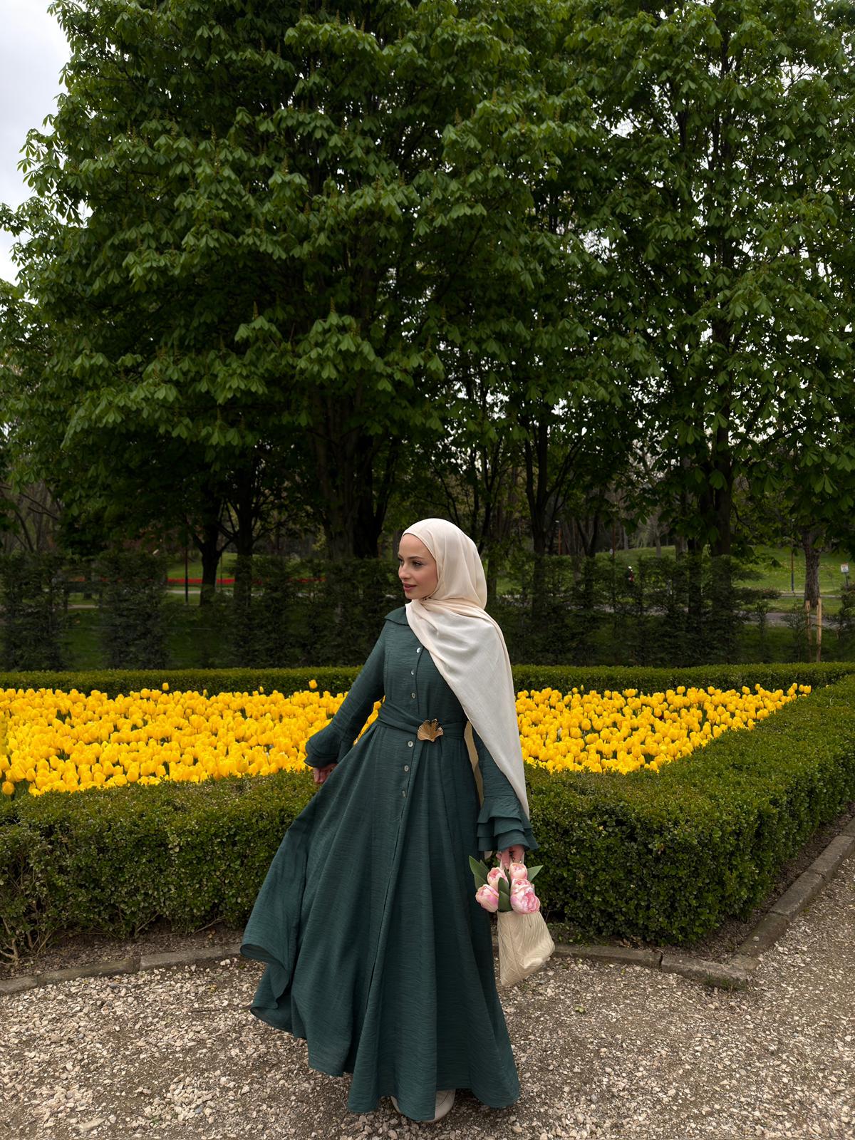Emel Turgay Look 5