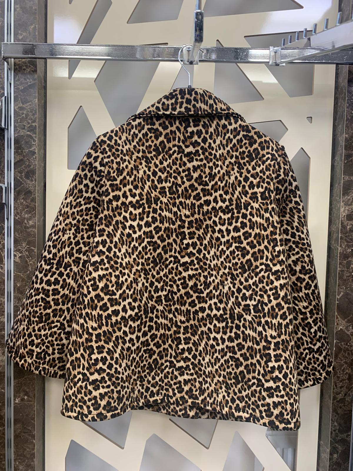  Leopar Desenli Pelerin Kol Ceket
