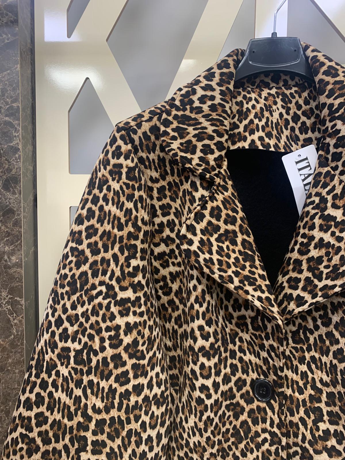  Leopar Desenli Pelerin Kol Ceket