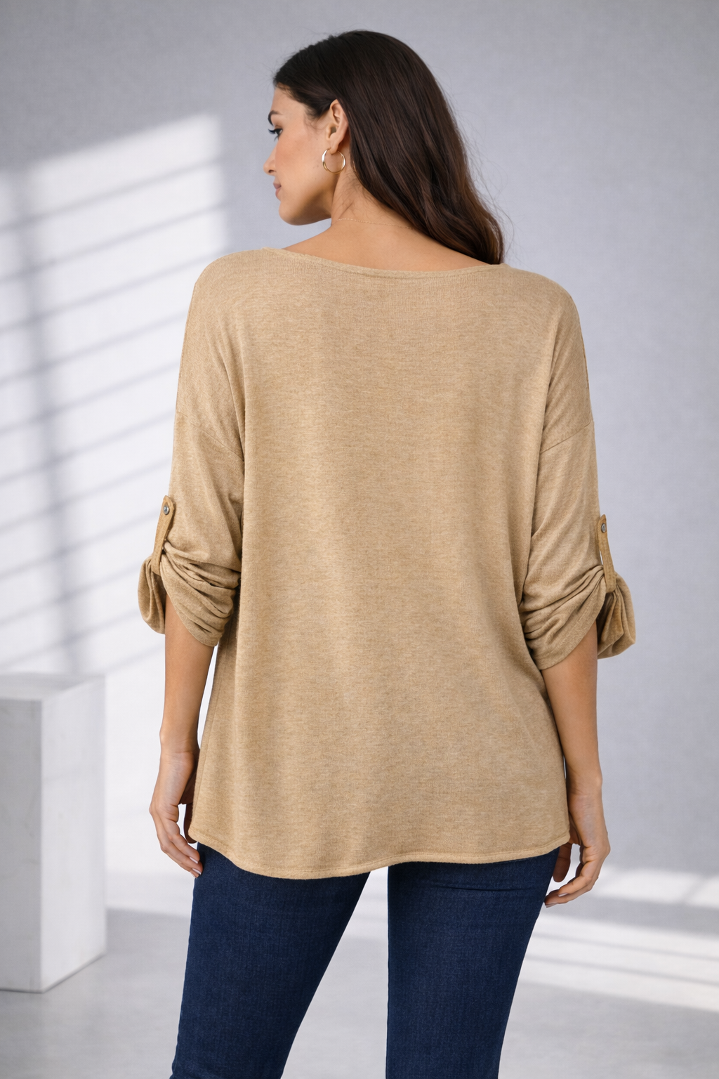 İthal Işıltılı Soyut Desenli Havuz Yaka Oversize Bluz-camel