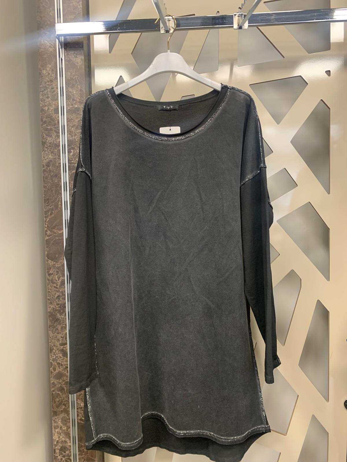 Sim Dikiş Detaylı Oversize Beden Tunik-Siyah