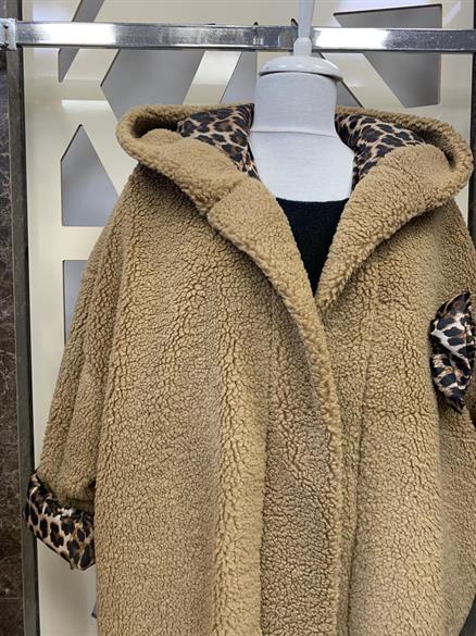  Leopar Detaylı Kapüşonlu Peluş Kaban-CAMEL
