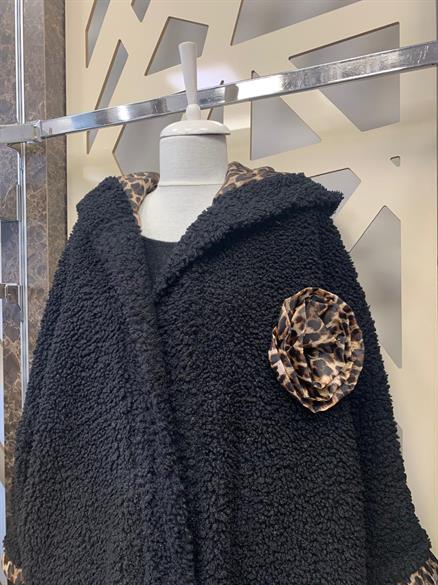 Leopar Detaylı Kapüşonlu Peluş Kaban