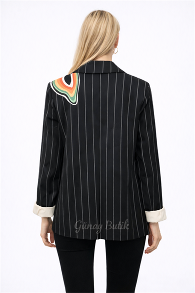 Aplike Detaylı Çizgili Oversize Blazer Ceket
