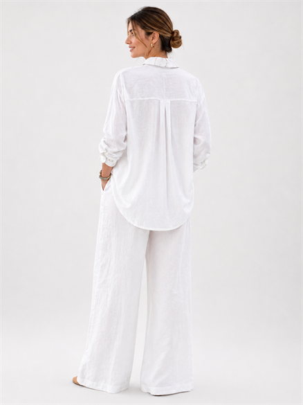 Beyaz Payet Nakışlı Oversize Kadın Gömlek – İtalyan Desenli Şık Gömlek