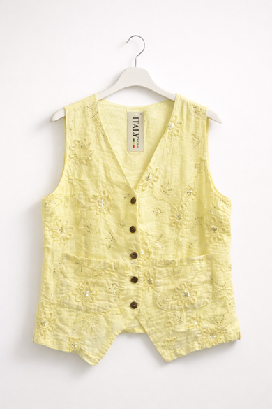 Sarı Nakışlı Keten Yelek – Düğmeli Cepli Yazlık Kadın Yelek
