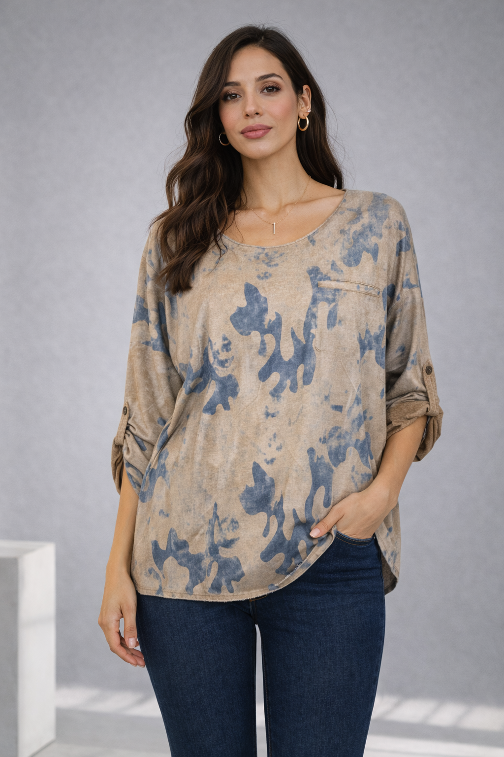İthal Işıltılı Soyut Desenli Havuz Yaka Oversize Bluz-camel
