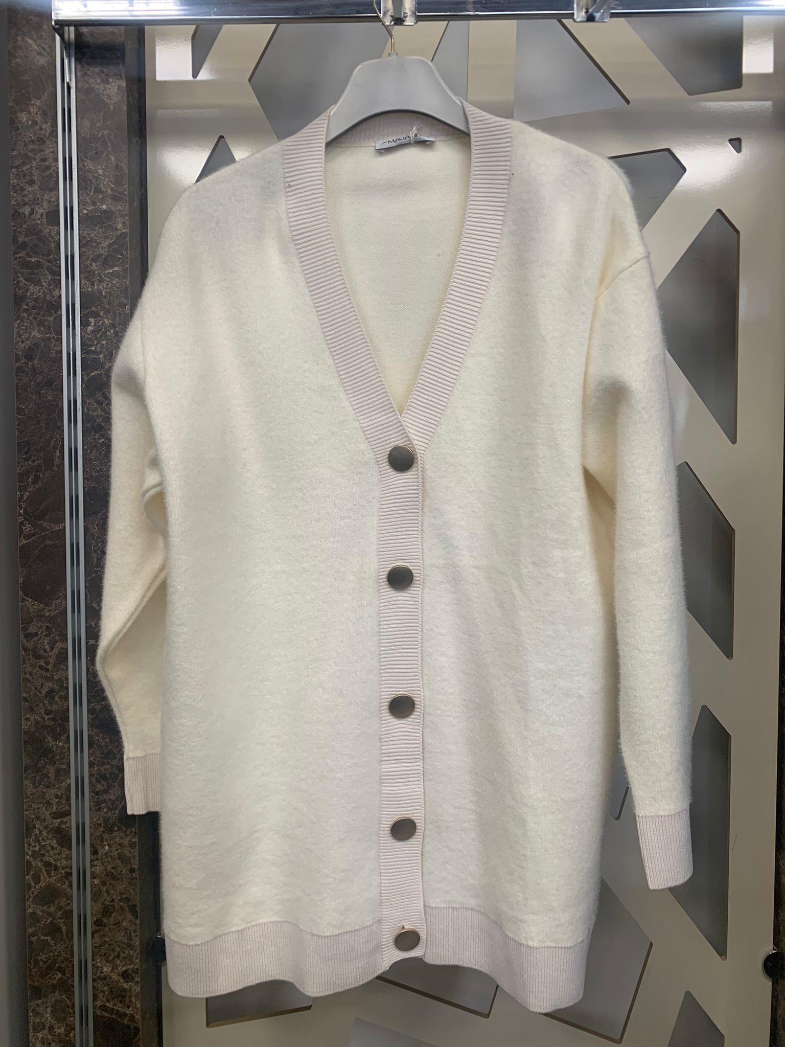 Krem Uzun Düğmeli V Yaka Triko Hırka –angora