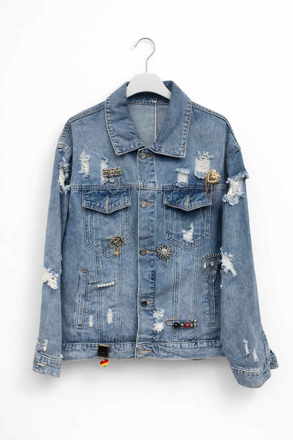 Mavi Kot Ceket – Taşlı & Yırtık Detaylı Oversize Denim Ceket