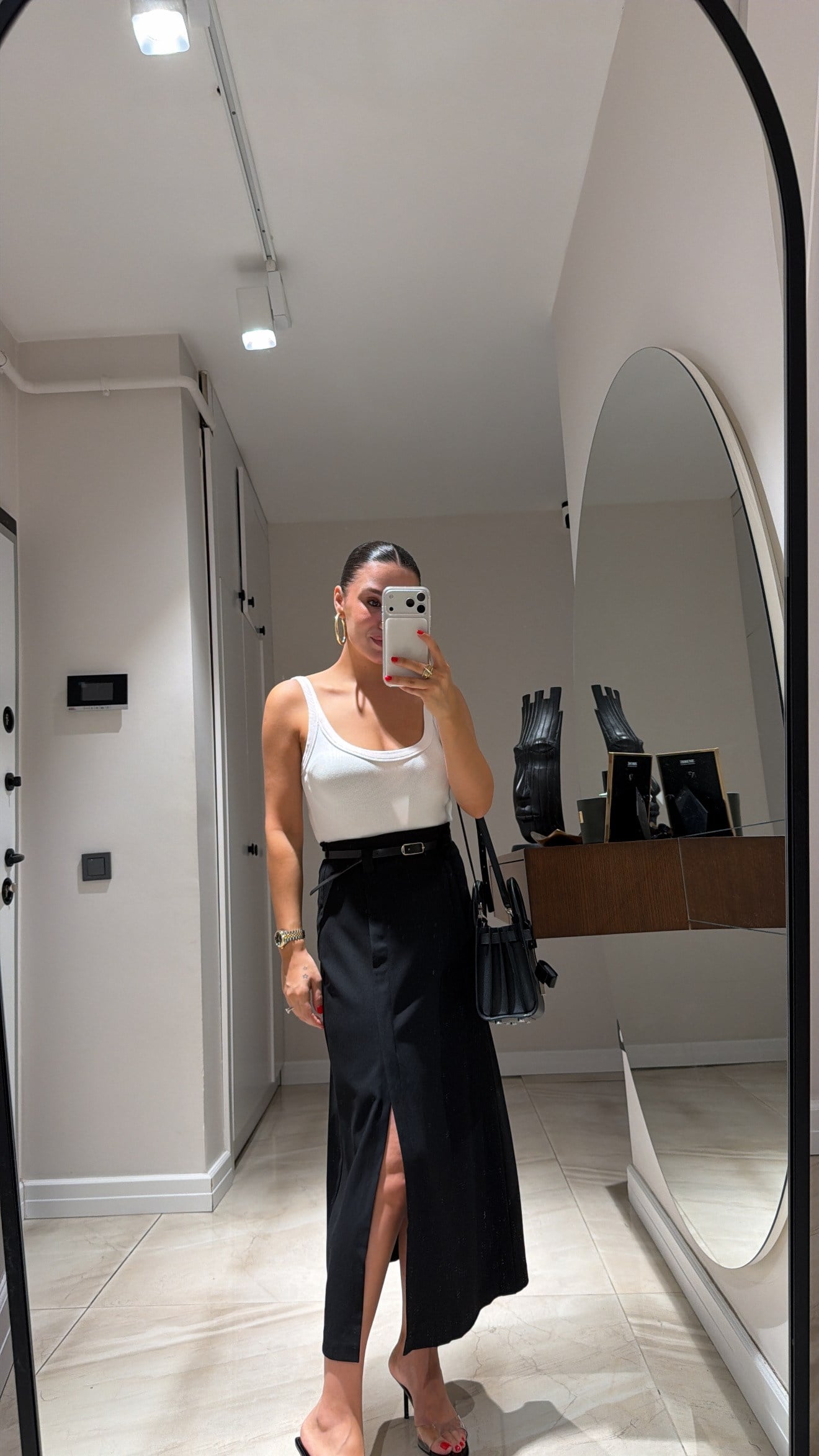  Siyah Dikiş Detaylı Kemerli Midi Boy Etek