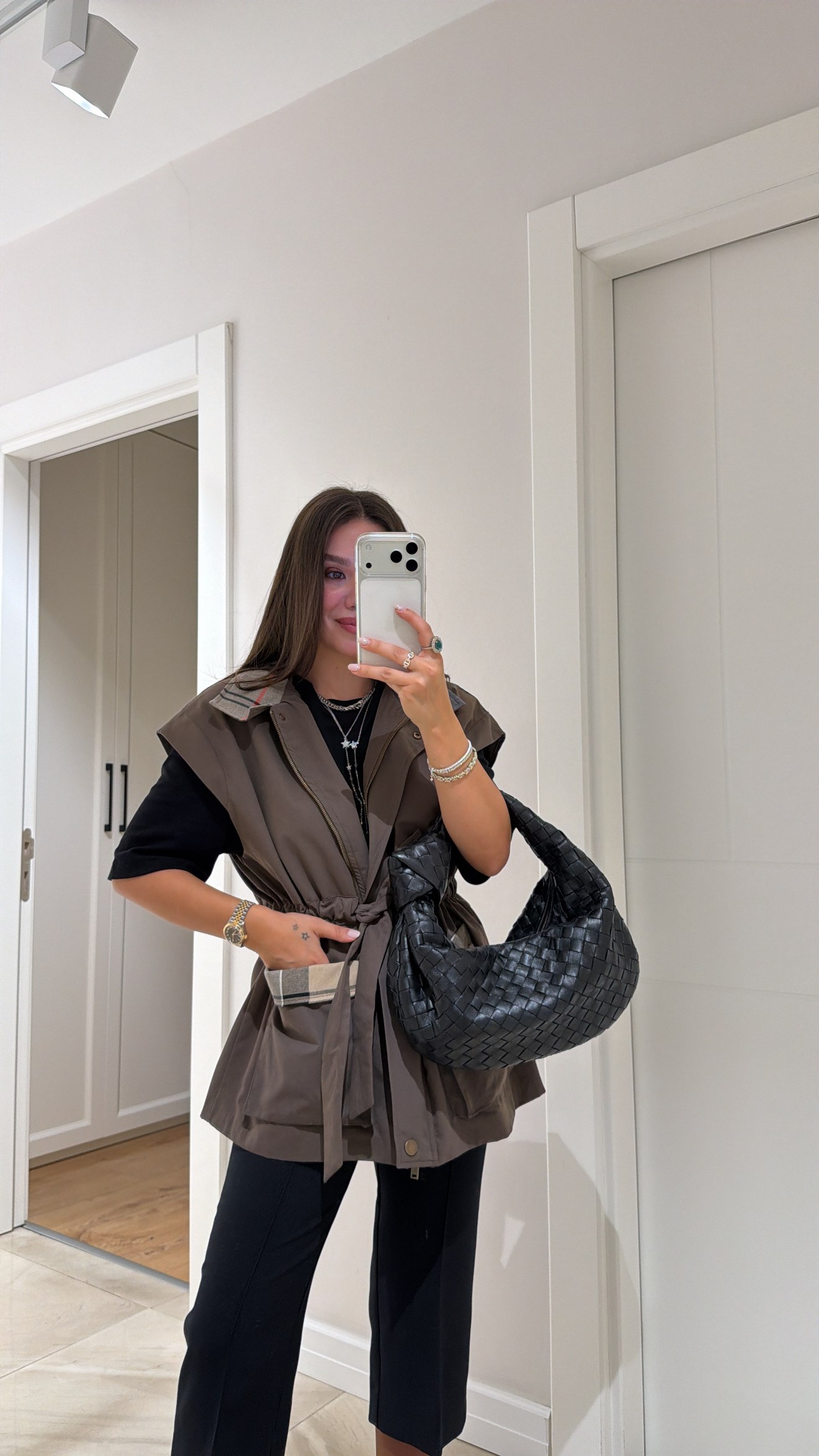 Kahve Ekose Detaylı Beli Kuşaklı Yelek