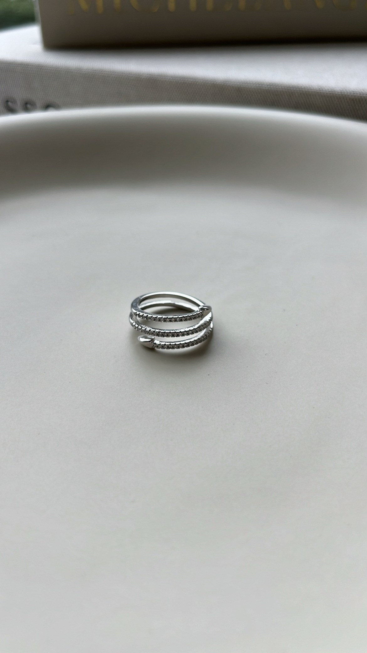 Silver Üçlü Sarmal Model Taşlı Yüzük