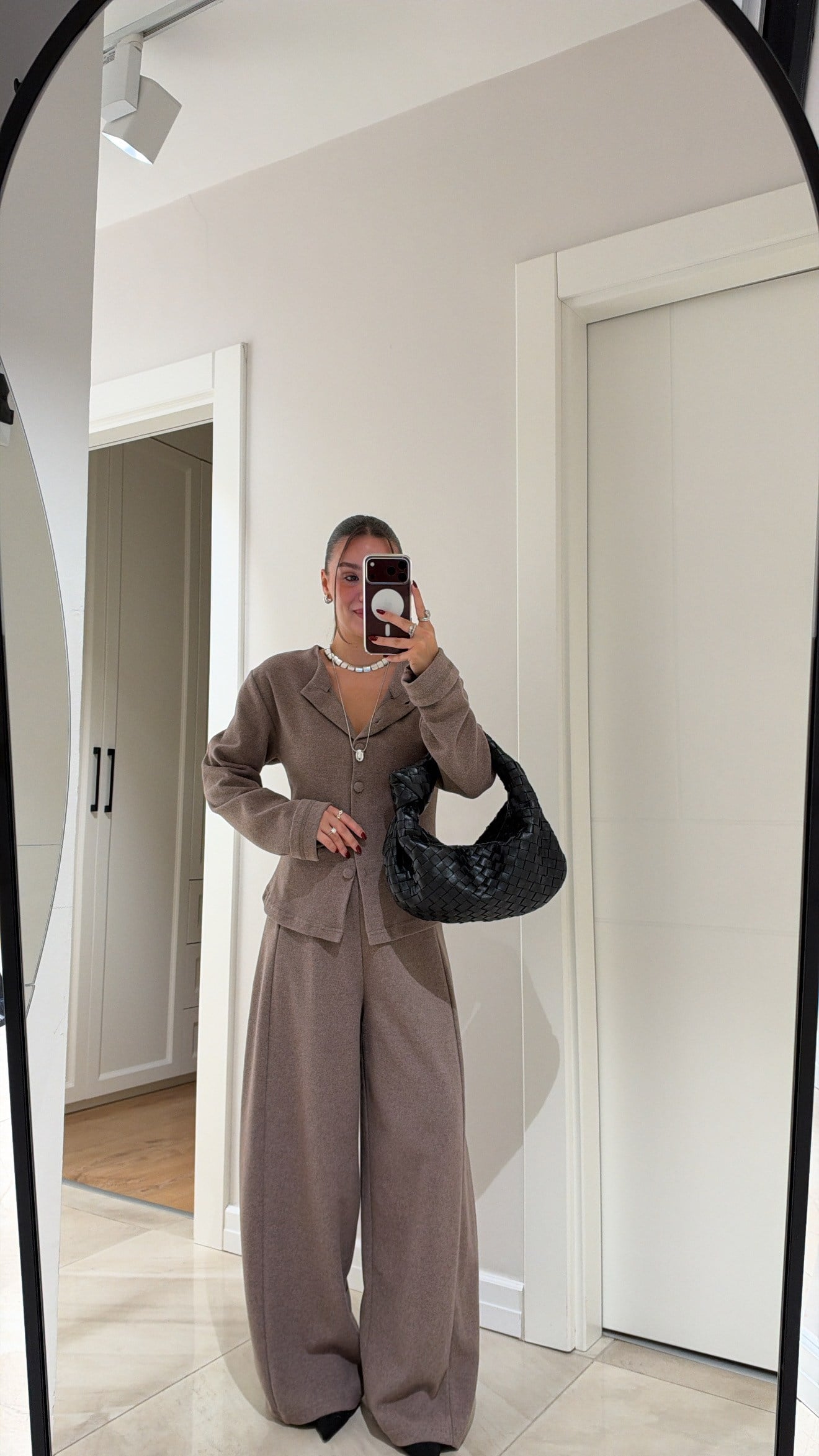 Bej Düğmeli Marka Model Triko Takım