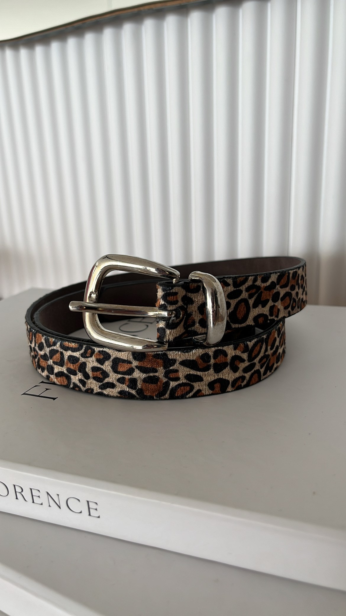 Bej Leopar Desenli Silver Tokalı Kemer