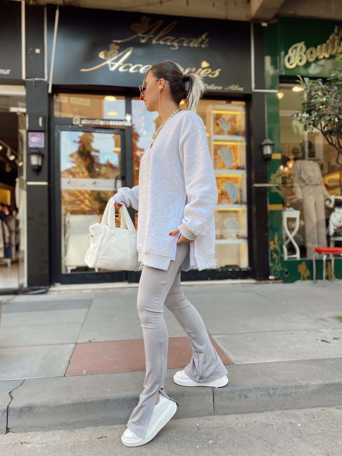 Açık Gri Yandan Yırtmaçlı İspanyol Paça Tayt 