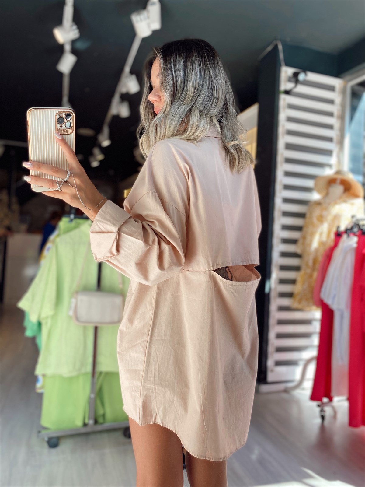 Bej Arka Pencere Detaylı Poplin Kumaş Gömlek