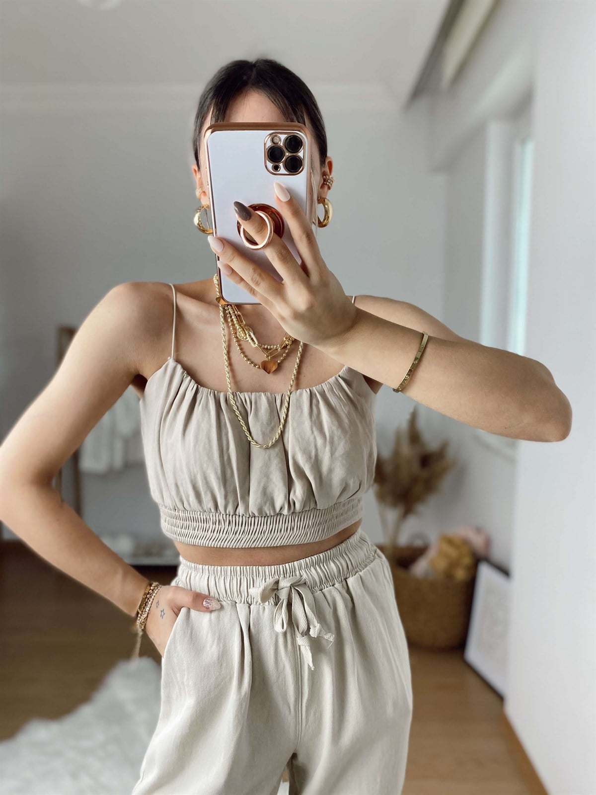 Bej İp Askılı Beli Büzgülü Crop