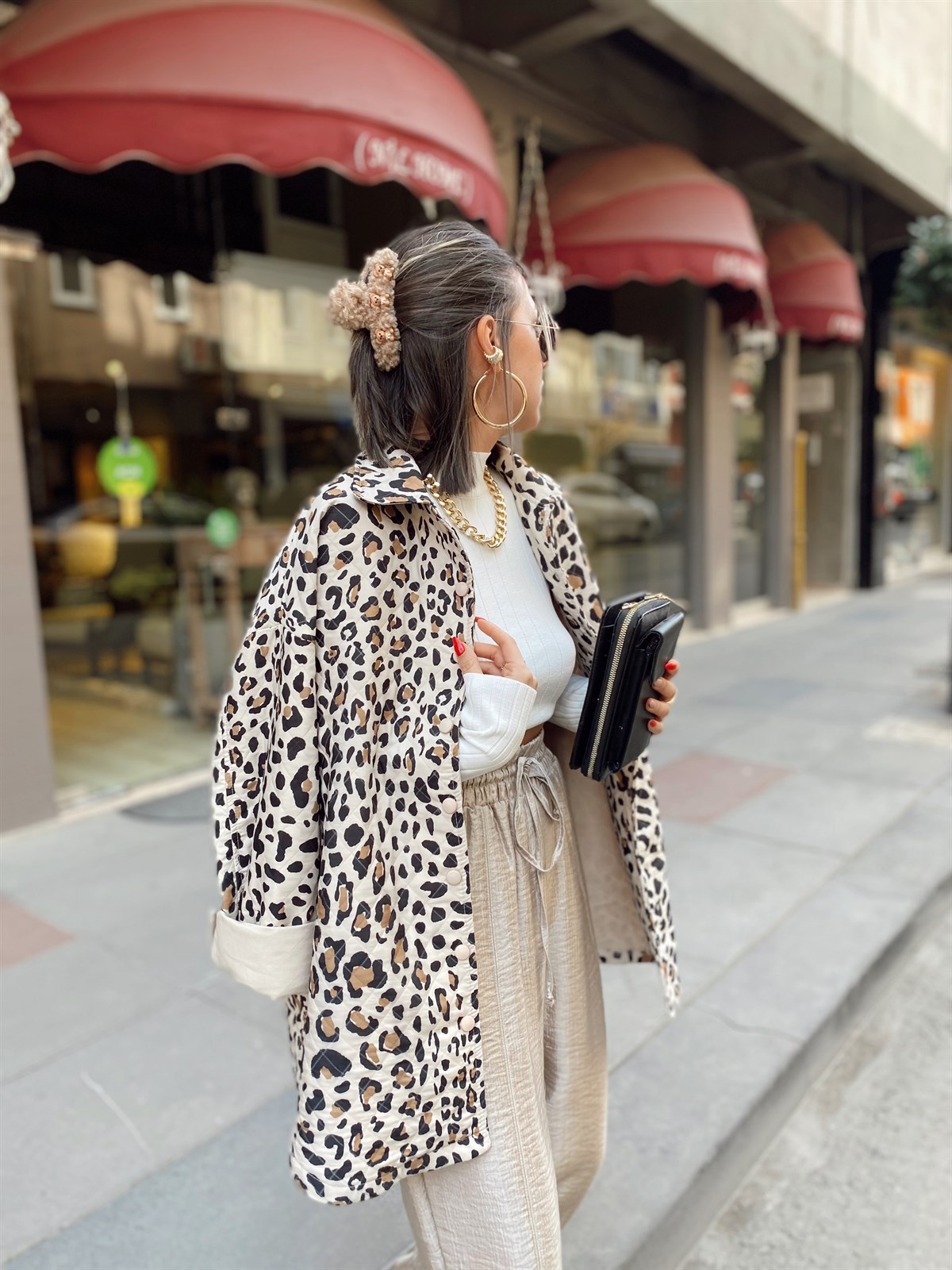 Bej Leopar Desenli Kapitoneli Çıt Çıtlı Ceket