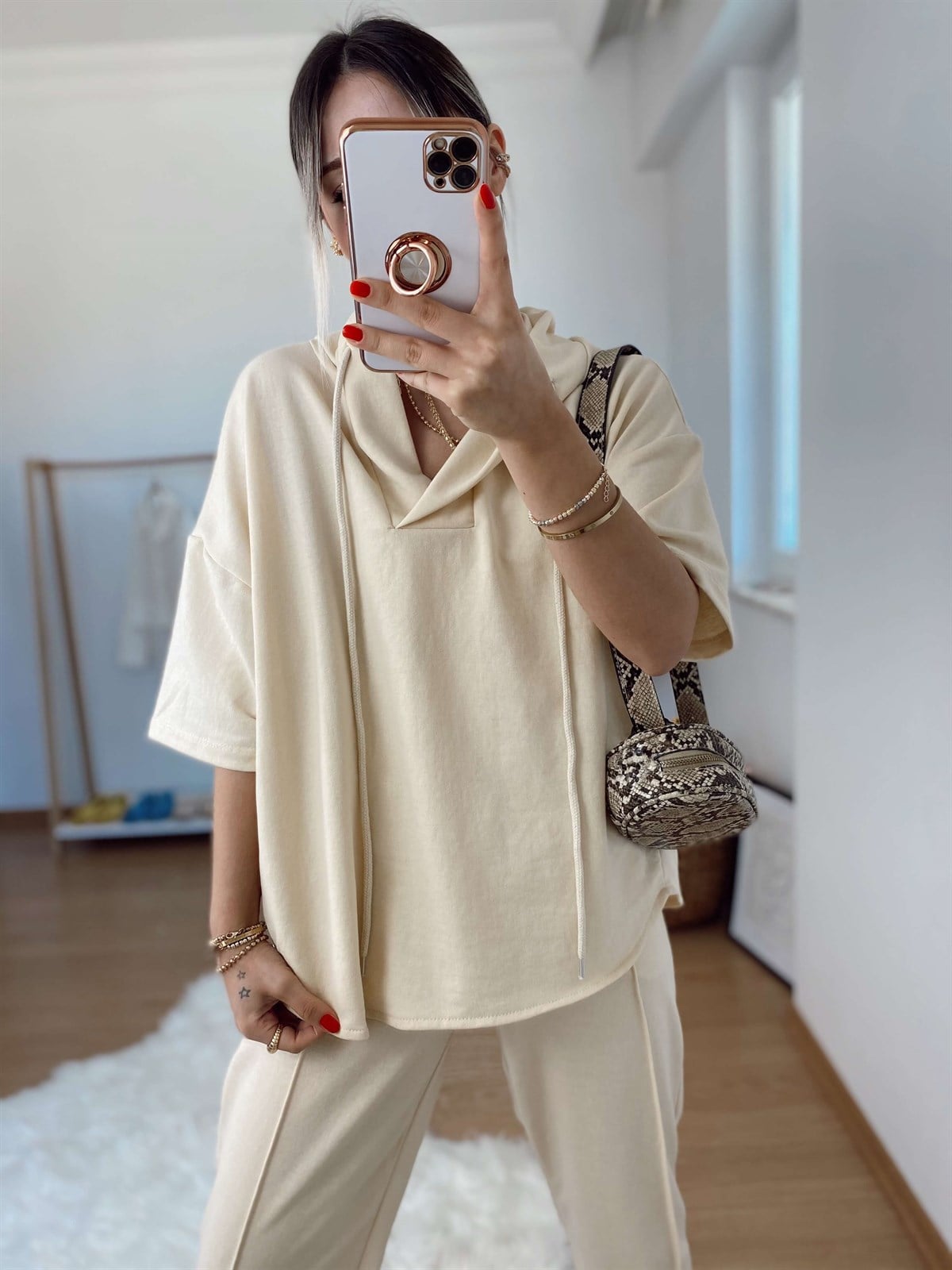 Bej Renk Yazlık Sweat
