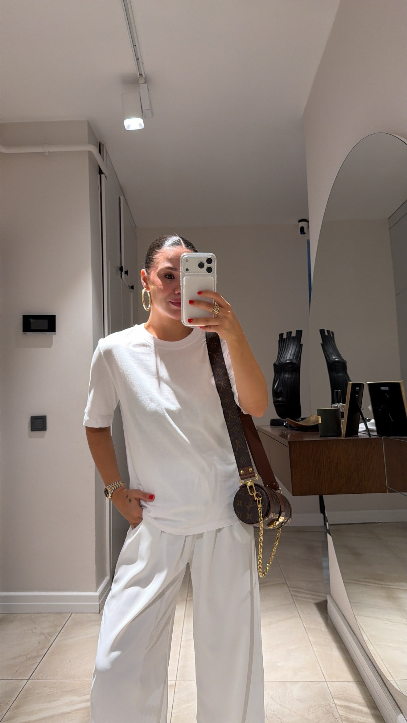 Beyaz Dar Kesim Basic Ravi Tshirt