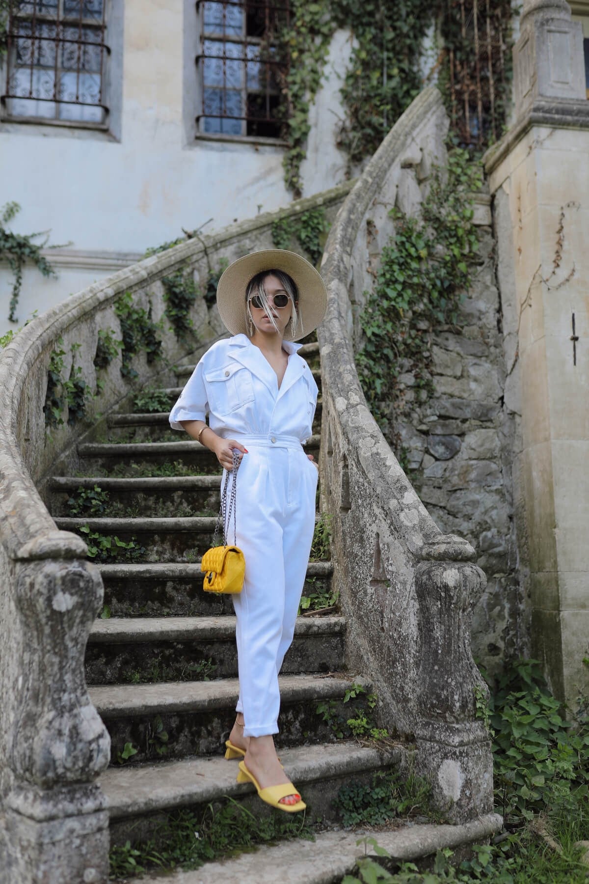 Beyaz Kot Tulum