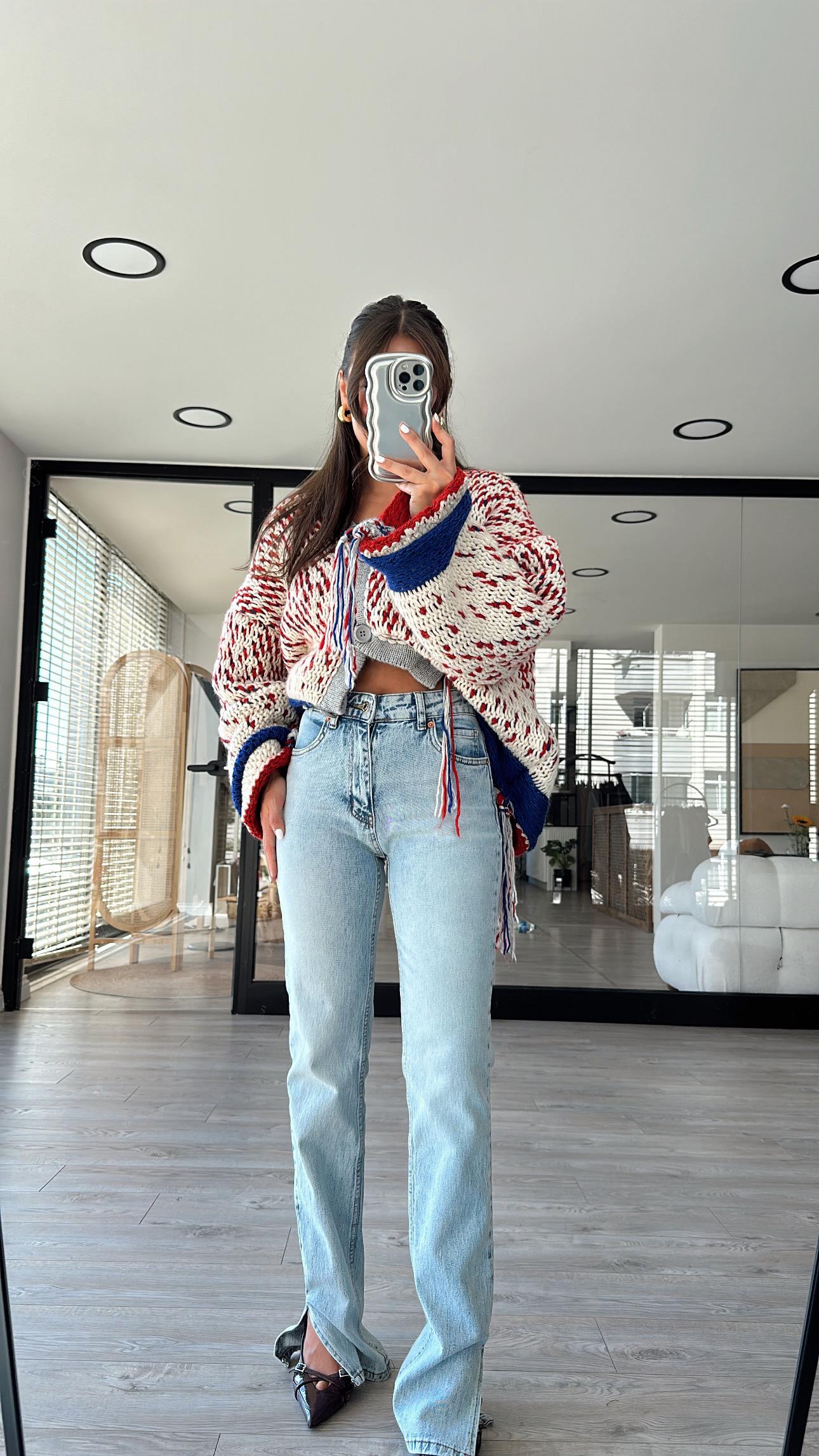 Buz Mavi Yan Yırtmaçlı Marka Model Jean 